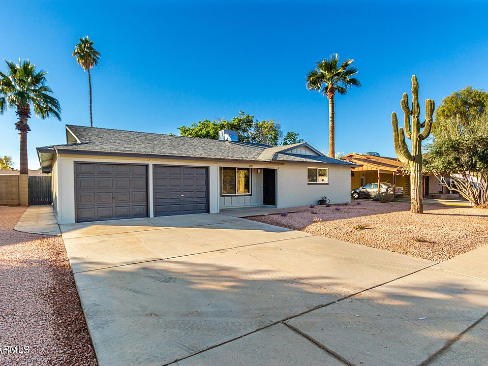 1st image of 2077 E ELLIS Drive