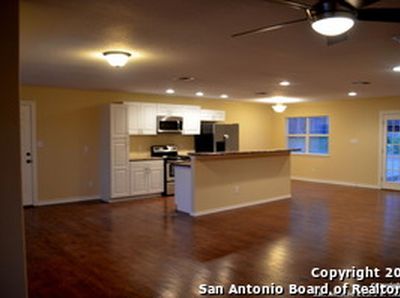 7909 Village Oak Dr, Live Oak, TX, 78233
