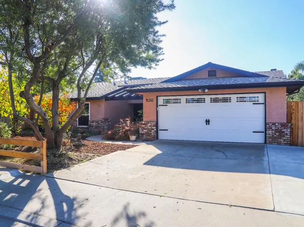 752 W Los Altos Ave, Clovis, CA 93612