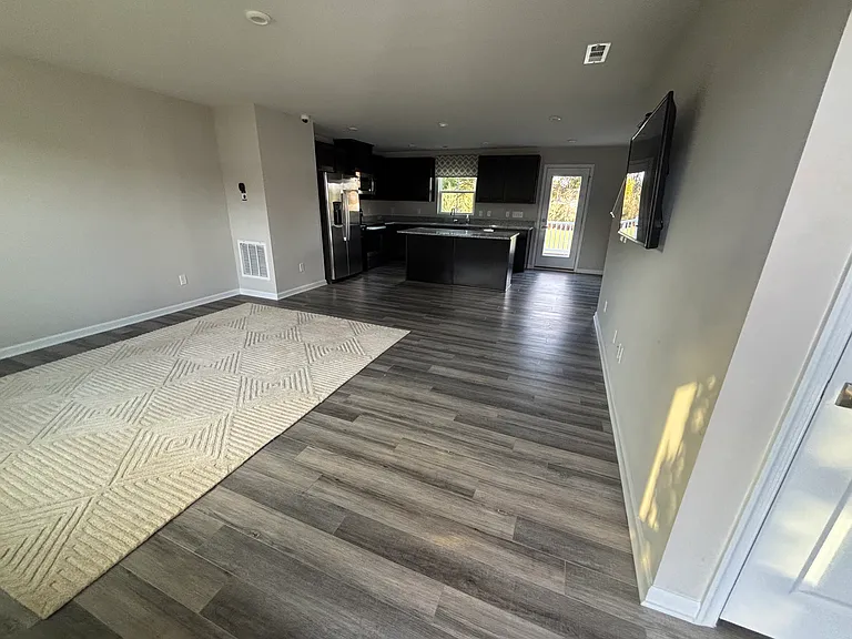 1703 Quail Run Way — Photo 5