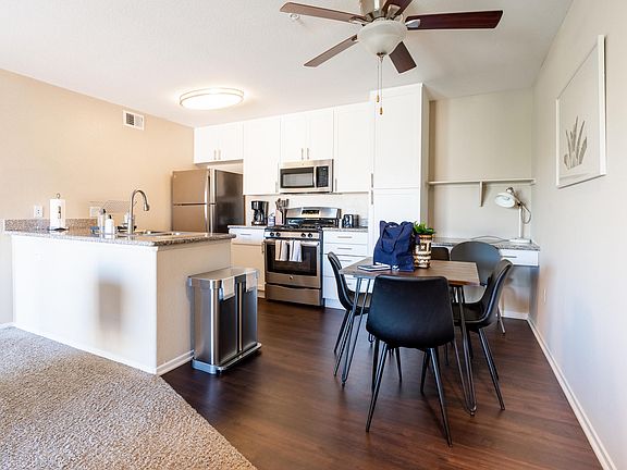 4th image of 4753 S Moorpark Ave #36