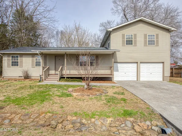 732 Smelcer St, Seymour, TN 37865