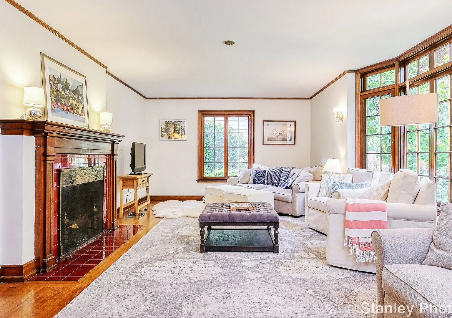 Rare Find! Eastmoreland 5 Bed/4 Bath Home with 3 Car Garage — Photo 3