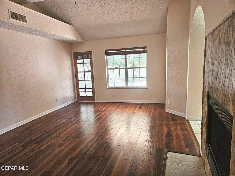 11235 Kachina Dr — Photo 9