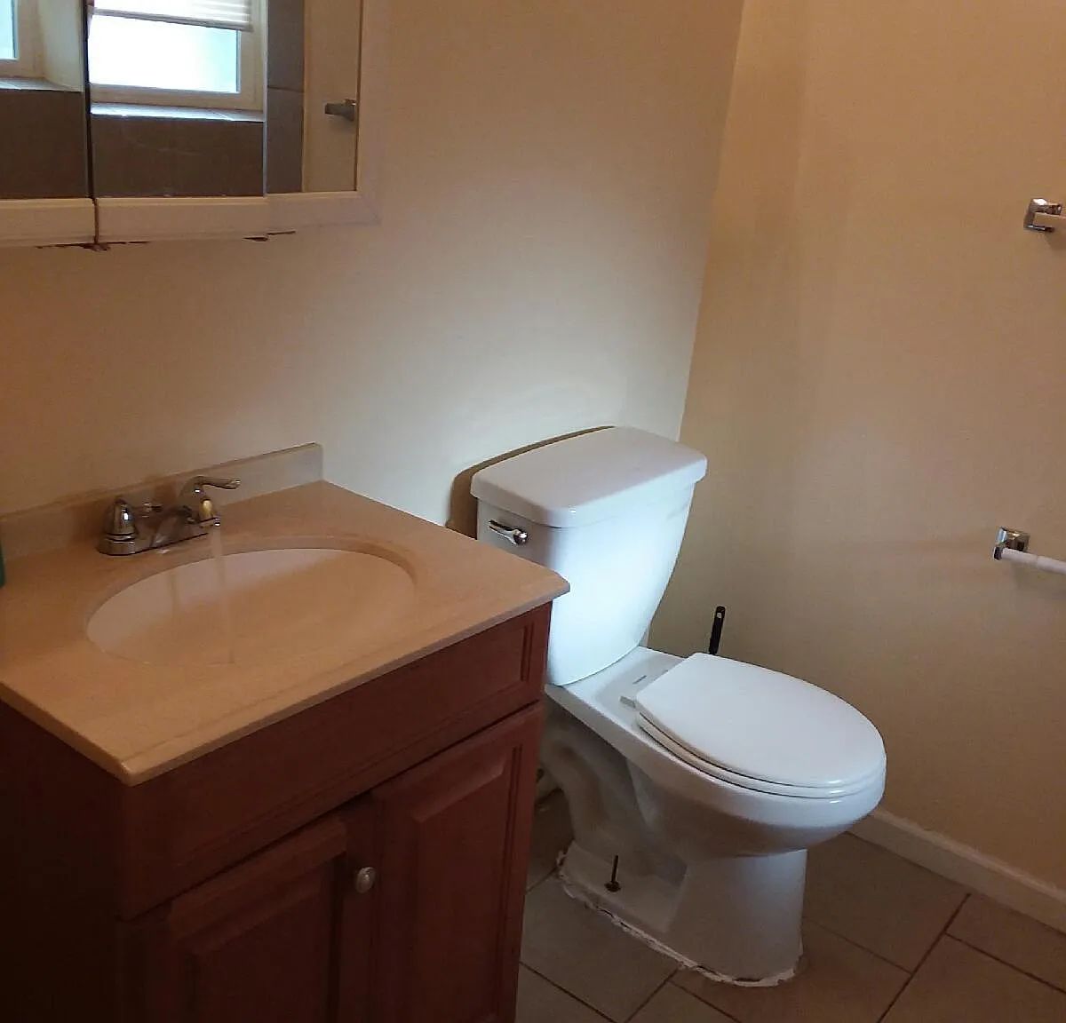 6311 N Albany Ave — Photo 2