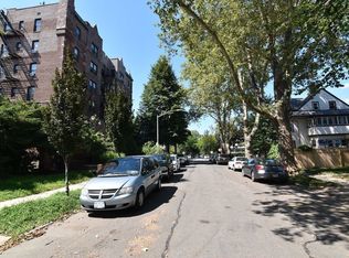 860 E 18th St #C4, Brooklyn, NY 11230