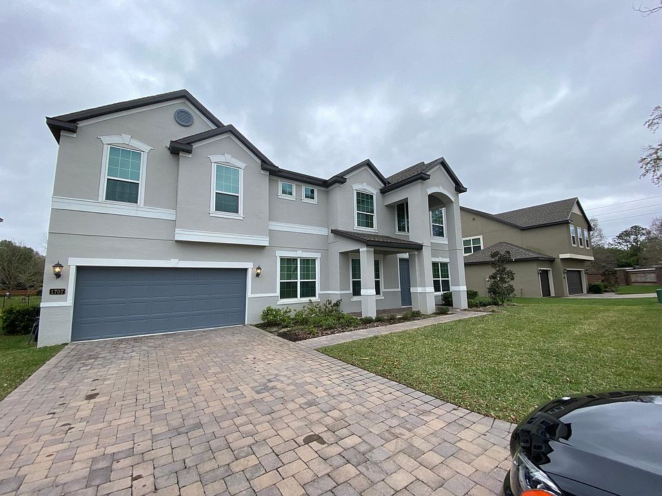 1st image of 1707 Fullers Oak Loop