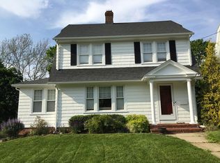 113 Woodlawn St, Hamden, CT 06517