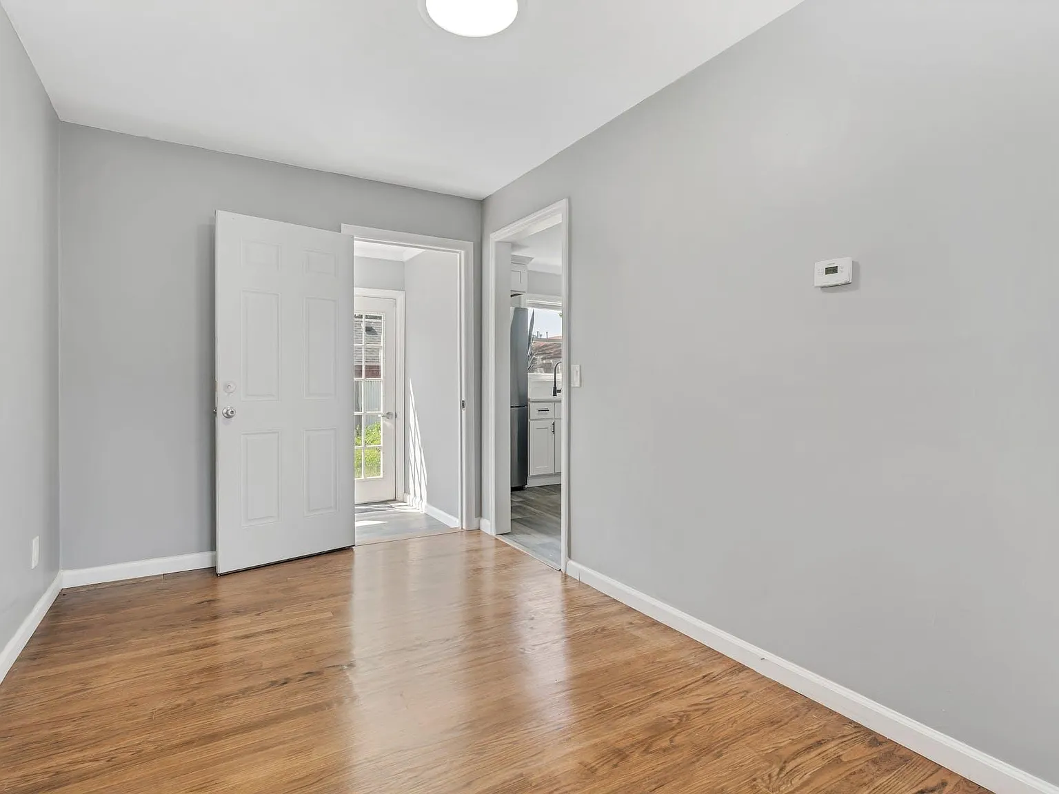 2 bed, 1152 sqft, $2,900 — Photo 2