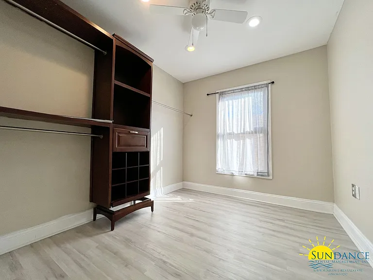 1059 Windmill Dr — Photo 21