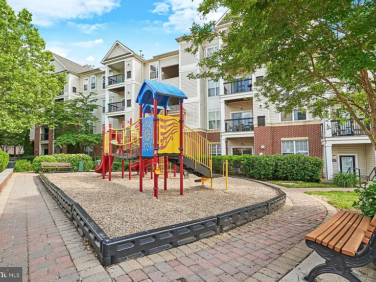 11381 Aristotle Dr #210 — Photo 24