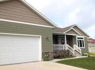 1005 Walnut St, Decorah, IA 52101