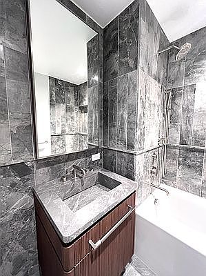 5th image of 208 Delancey St #4I