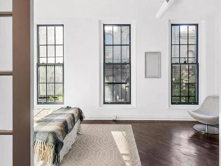 Bedroom - Front