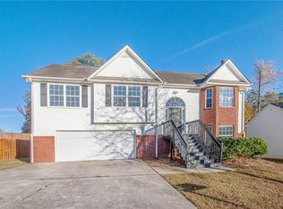 415 Sapphire Bnd, Riverdale, GA