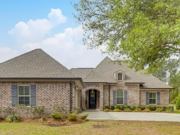 7055 Rolling Green Dr, Pass Christian, MS 39571