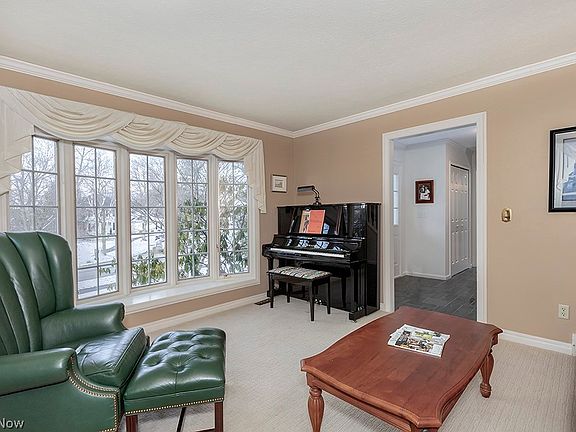 3rd image of 150 Senlac Hills Dr