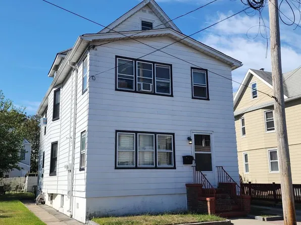 224 Hayward Pl, Wallington, NJ 07057