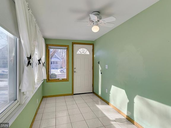 3rd image of 1070 Humboldt Ave