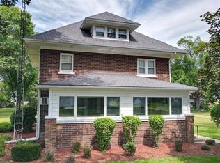 304 Wisconsin St, Avoca, WI 53506