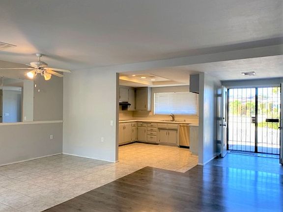 2nd image of 16535 Bernardo Oaks Dr