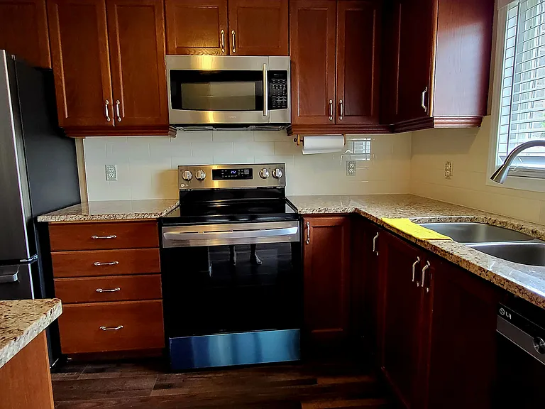 211 Templewood Dr — Photo 21