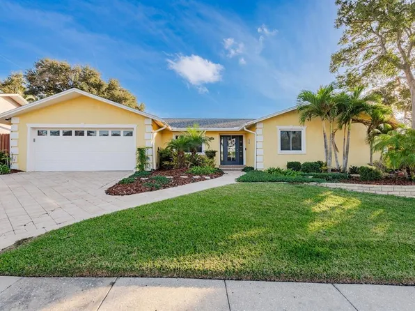 1302 Sutton Place Dr, Palm Harbor, FL 34683