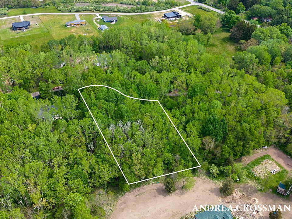 1st image of 7032 Glenn Oaks Rd
