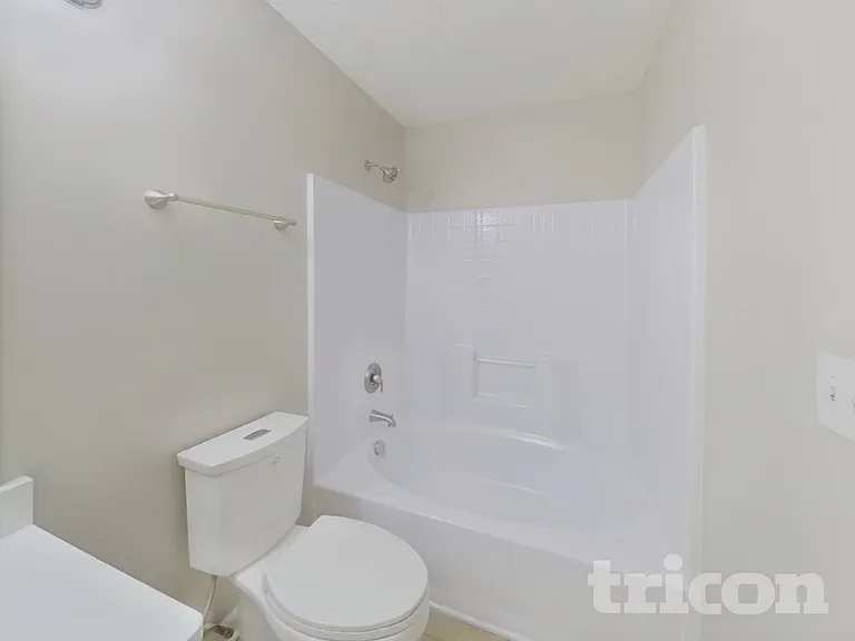 4940 Hopewood Ln — Photo 8