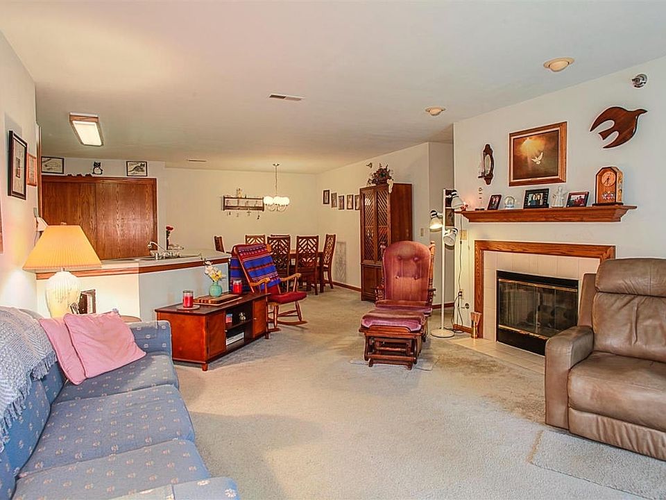 1st image of N25W24069 River Park Dr