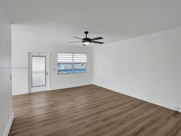 3rd image of 12A Islewood Ct #12A-A