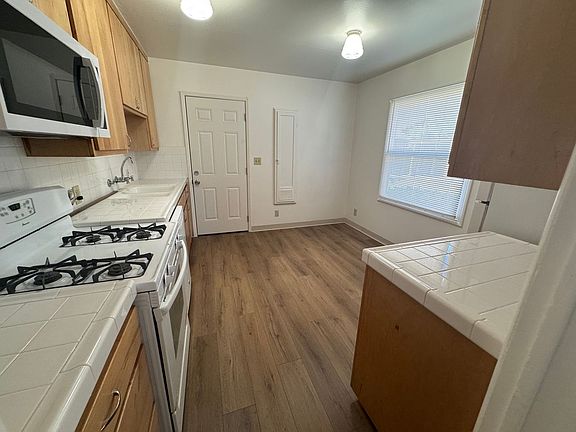 4th image of 6280-6342 Lewis Ave