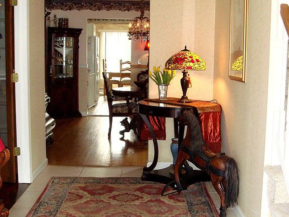 Large Gracious Entry Foyer