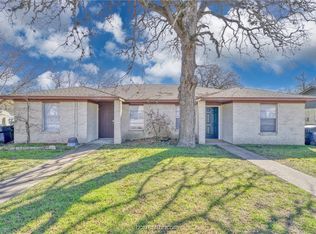 1306 Airline Dr, College Station, TX 77845