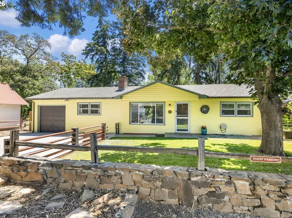1306 E 18th St, The Dalles, OR 97058