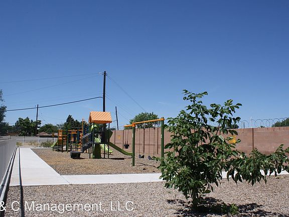 5th image of 1720 Atrisco Dr NW #23