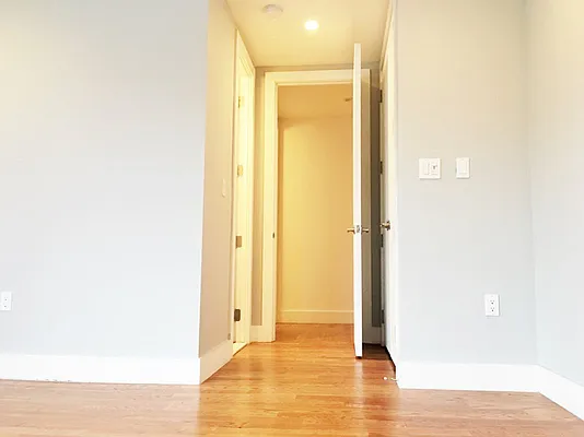 Rented by Bohemia Realty Group | media 16