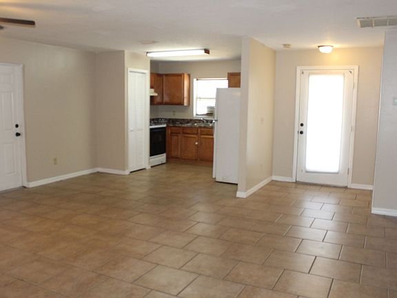 4th image of 610 Cassin Ave