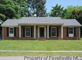 617 Montclair Rd, Fayetteville, NC 28314