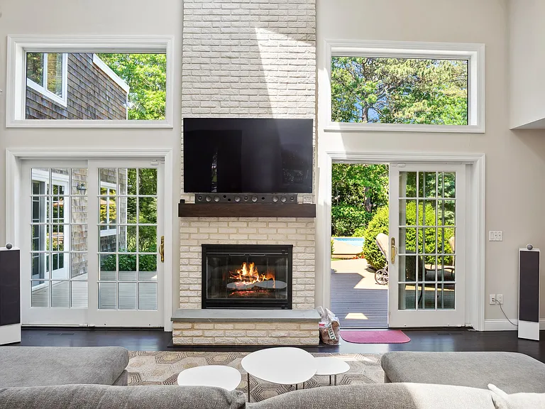 8 Indian Pipe Dr — Photo 3