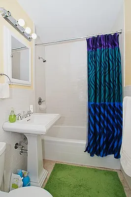 Sold by R New York | media 4