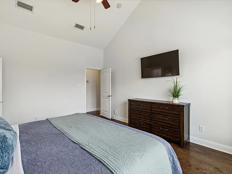 2360 Fountain Gate Dr — Photo 20
