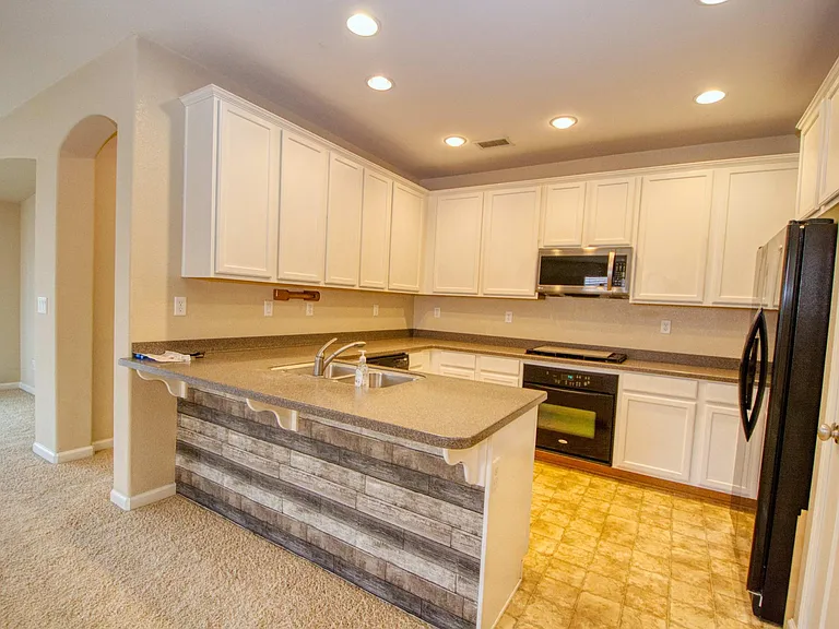 495 Cortono Dr — Photo 7