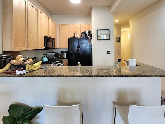 5th image of 1418 N Mohawk St Floor 2