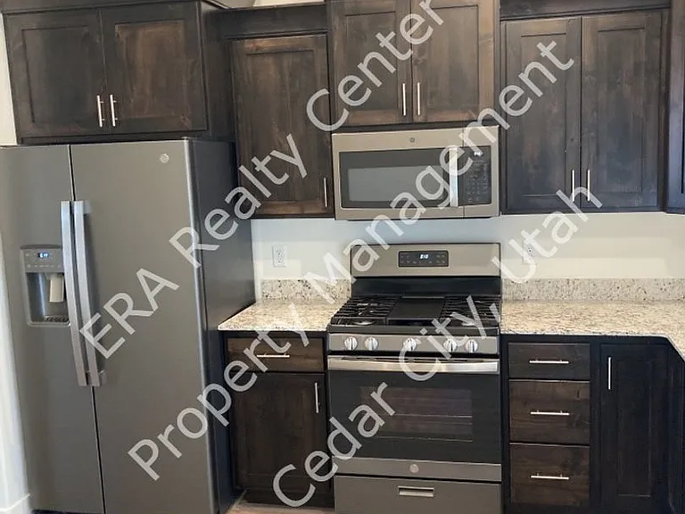 2334 N 450 W — Photo 6