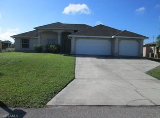 2104 NE 25th St, Cape Coral, FL 33909