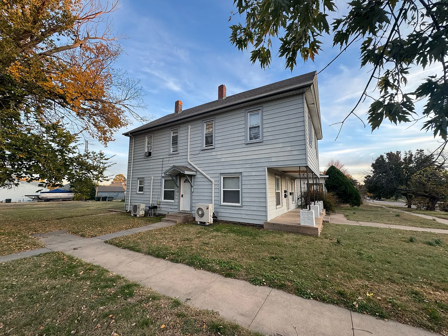 524 North Oak Street - 2 — Photo 3