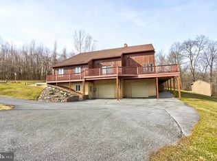 1546 Loop Rd, Manheim, PA 17545