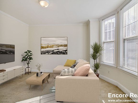 3rd image of 1224 Beacon St #4