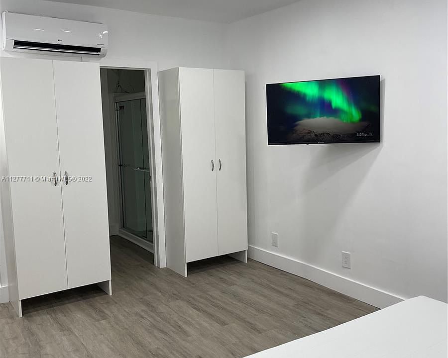 1st image of 110 NW 9th Ave #11